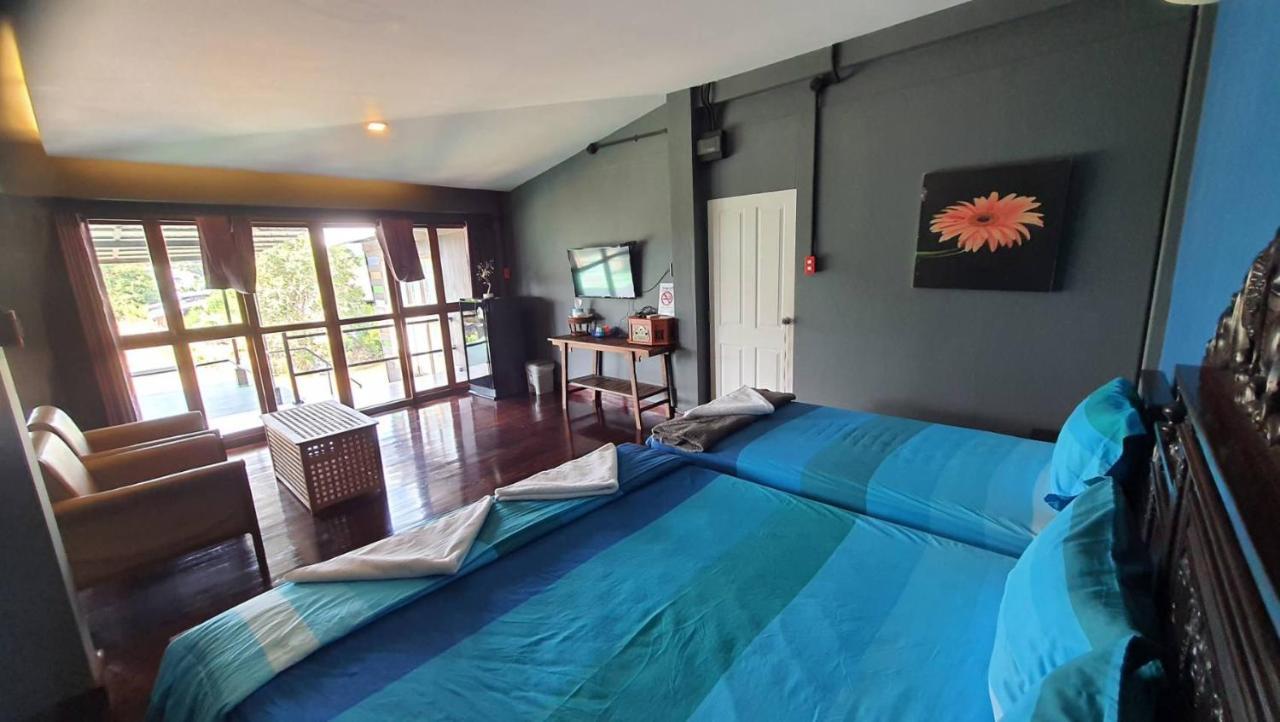 Baan Mae Khian Cafe & Boutique Hotel Ayutthaya Extérieur photo