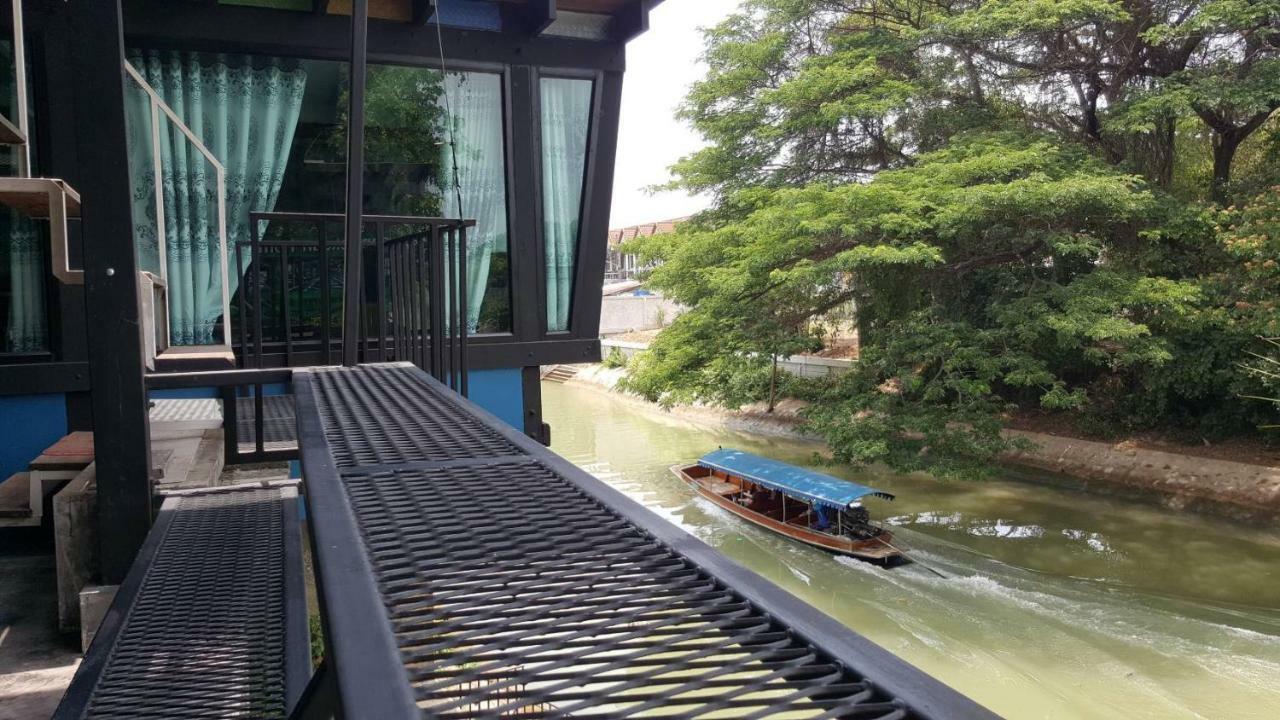 Baan Mae Khian Cafe & Boutique Hotel Ayutthaya Extérieur photo